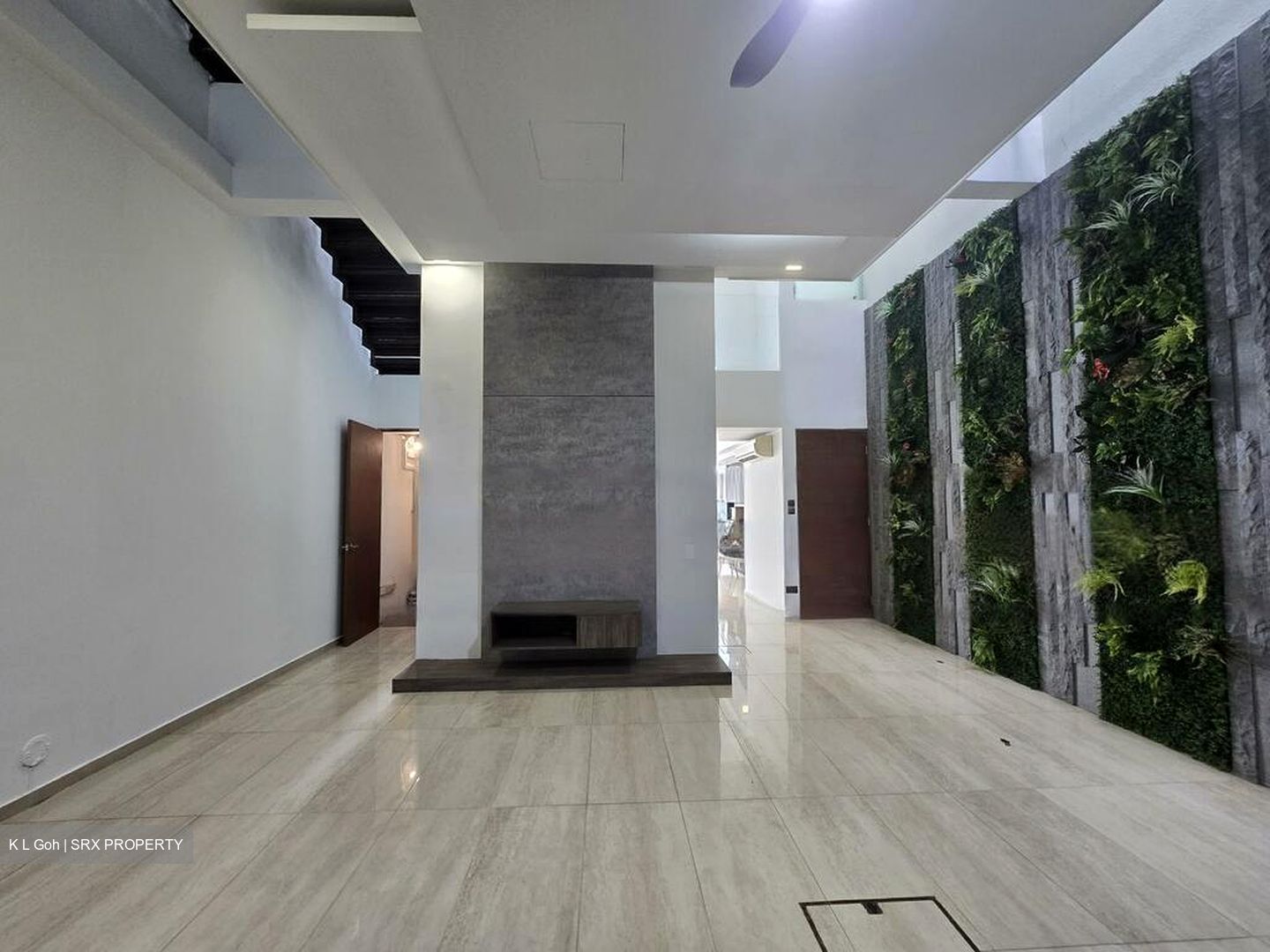 Cairnhill Road (D9), Terrace #446535631